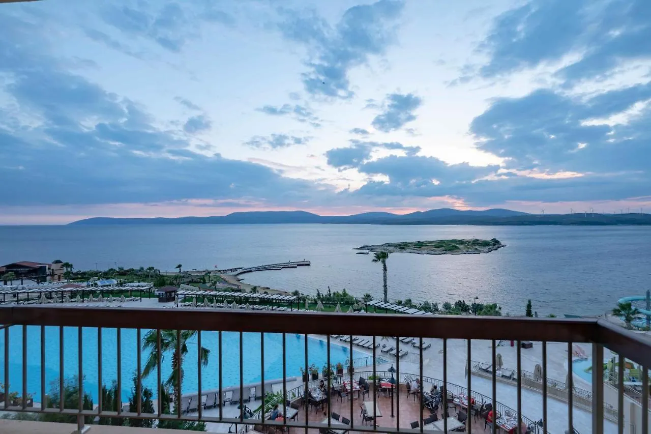 Royal Teos Thermal Resort Clinic & Spa - Halal Hotel セェフェリヒサール