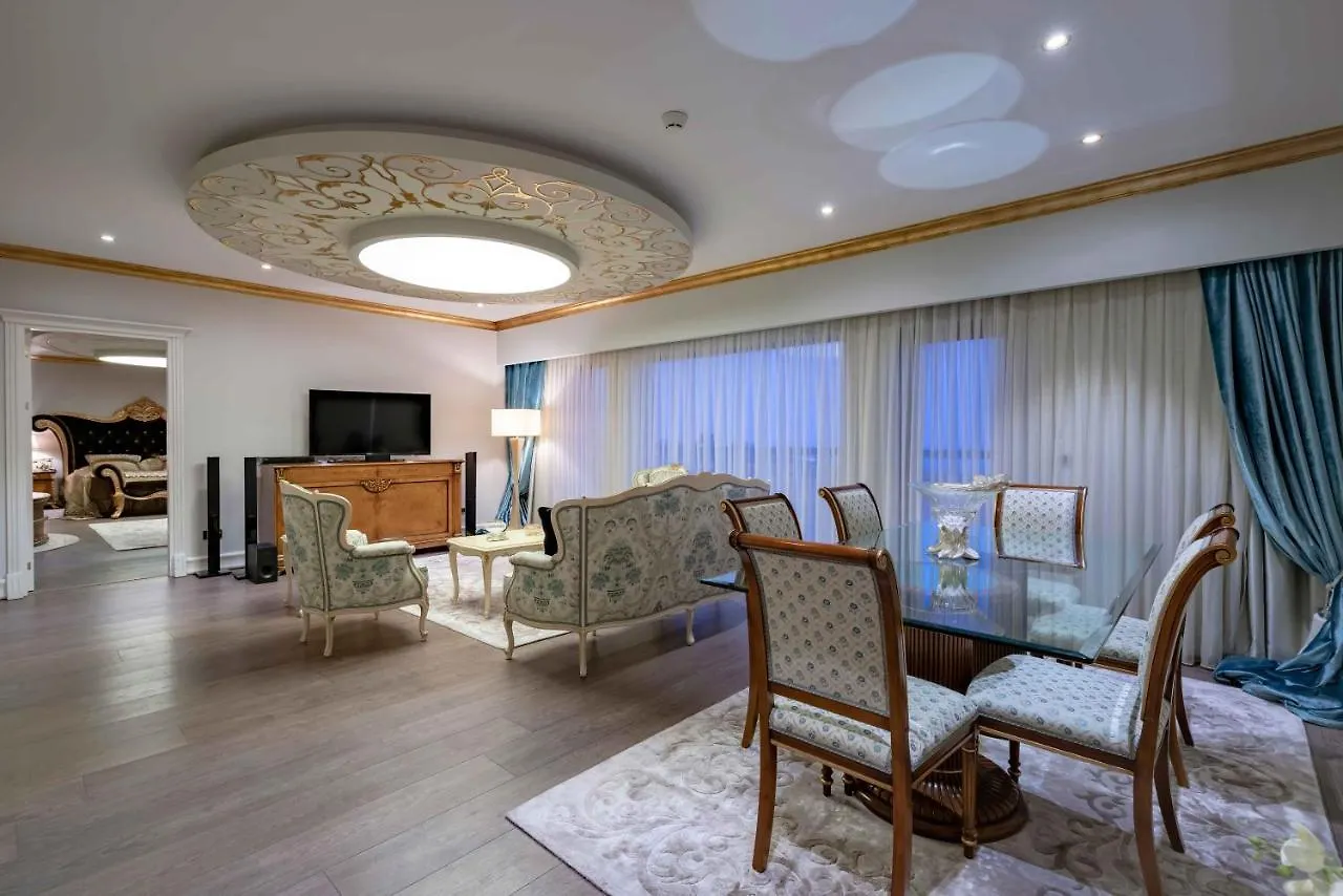 Royal Teos Thermal Resort Clinic & Spa - Halal Hotel セェフェリヒサール