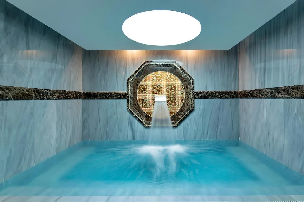 Royal Teos Thermal Resort Clinic & Spa - Halal Hotel Seferihisar 5*,